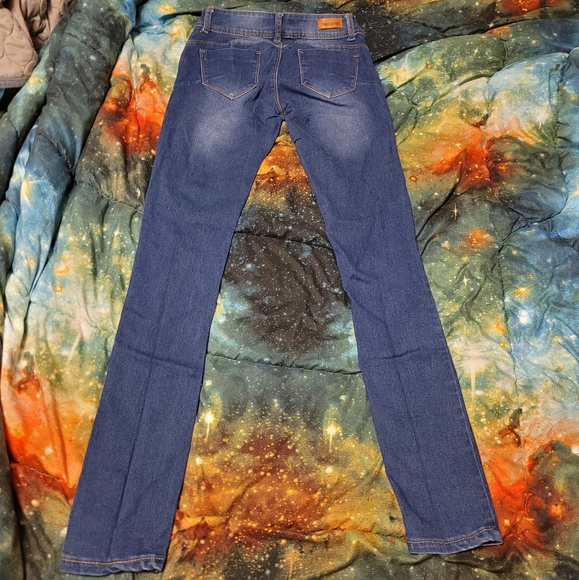 Blue jeans, acid wash, daily jeans, size 3, bootleg, booty jeans - Picture 6 of 6